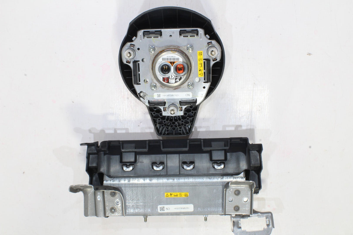 2024 Subaru Crosstrek Driver Wheel and Knee Airbag Set, Genuine OEM, photo 2